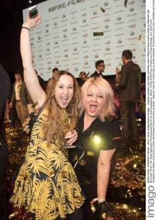 Claudia Campus und Betty Amrhein beim 99Fire-Films-Award 2016 im Rahmen der Berlinale 2016 66. Internationale Filmfestspiele Berlin im Admiralspalast. Berlin, 18.02.2016 Foto:xFredericx xFuturexImage