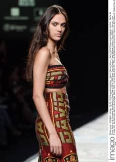 Madrid Fashion Week - David Delfin Modenschau Dalianah Arkelion. Desfile de David Delfin en la Mercedes Benz Fashion Week Madrid 2016. 588 Diego Puerta Cordon Press Daliana Arkelion. David Delfin s fashion show framed into the Mercedes Benz Fashion Week Madrid 2016. Cordon Press  DiegoxPuerta