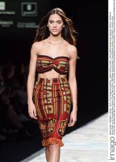 Madrid Fashion Week - David Delfin Modenschau Dalianah Arkelion. Desfile de David Delfin en la Mercedes Benz Fashion Week Madrid 2016. 588 Diego Puerta Cordon Press Daliana Arkelion. David Delfin s fashion show framed into the Mercedes Benz Fashion Week Madrid 2016. Cordon Press  DiegoxPuerta