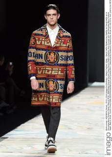 Madrid Fashion Week - David Delfin Modenschau Desfile de David Delfin en la Mercedes Benz Fashion Week Madrid 2016. 588 Diego Puerta Cordon Press David Delfin s fashion show framed into the Mercedes Benz Fashion Week Madrid 2016. Cordon Press  DiegoxPuerta
