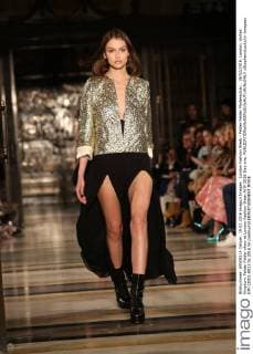 London Fashion Week - Felder Felder Modenschau . 19 02 2016. London, United Kingdom. Felder Felder show at London Fashion Week A W 2016-Day one.  xStephenxLockx xi-Imagesx IIM-12002-0012