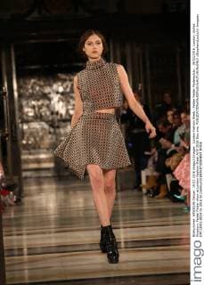 London Fashion Week - Felder Felder Modenschau . 19 02 2016. London, United Kingdom. Felder Felder show at London Fashion Week A W 2016-Day one.  xStephenxLockx xi-Imagesx IIM-12002-0019