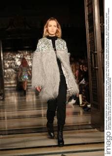 London Fashion Week - Felder Felder Modenschau . 19 02 2016. London, United Kingdom. Felder Felder show at London Fashion Week A W 2016-Day one.  xStephenxLockx xi-Imagesx IIM-12002-0028