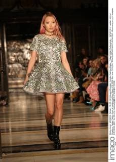 London Fashion Week - Felder Felder Modenschau . 19 02 2016. London, United Kingdom. Felder Felder show at London Fashion Week A W 2016-Day one.  xStephenxLockx xi-Imagesx IIM-12002-0027