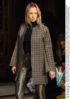 Feb. 19, 2016 - London, London, UK - Model on the catwalk at the FELDER FELDER Autumn Winter 2016 show. Models, buyers, celebrities and the stylish descend upon London Fashion Week for the Autumn Winters 2016 clothes collection shows. London, UK. London UK  - ZUMAl94_