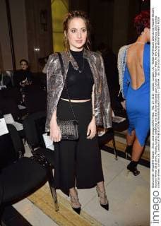 Feb. 19, 2016 - London, London, UK - ROSIE FORTESCUE attends the FELDER FELDER Autumn Winter 2016 show. Models, buyers, celebrities and the stylish descend upon London Fashion Week for the Autumn Winters 2016 clothes collection shows. London, UK. London UK  - ZUMAl94_