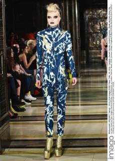 Feb. 19, 2016 - London, Covent Garden, United Kingdom - Model saunters down the runway wearing Pam Hogg s Autumn Winter 16 Collection at London Fashion Week 2016. London United Kingdom - ZUMAp133