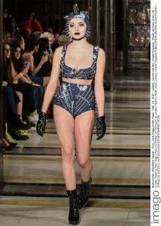 Feb. 19, 2016 - London, Covent Garden, United Kingdom - Model saunters down the runway wearing Pam Hogg s Autumn Winter 16 Collection at London Fashion Week 2016. London United Kingdom - ZUMAp133