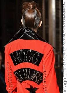 Feb. 19, 2016 - London, Covent Garden, United Kingdom - Model saunters down the runway wearing Pam Hogg s Autumn Winter 16 Collection at London Fashion Week 2016. London United Kingdom - ZUMAp133