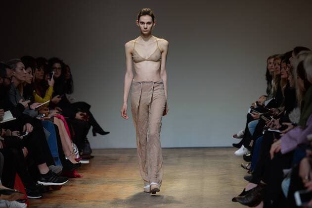 London Fashion Week - Barbara Casasola Modenschau . 20 02 2016. London, United Kingdom. Barbara Casasola show at London Fashion Week A W 2016-Day Two. The Barbara Casasola Autumn Winter 2016, collection on day 2 of London Fashion Week.  xAndrewxParsonsx xi-Imagesx IIM-12009-0001