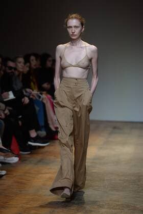 . 20 02 2016. London, United Kingdom. Barbara Casasola show at London Fashion Week A W 2016-Day Two. The Barbara Casasola Autumn Winter 2016, collection on day 2 of London Fashion Week.  xAndrewxParsonsx xi-Imagesx IIM-12009-0002