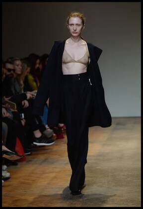 London Fashion Week - Barbara Casasola Modenschau . 20 02 2016. London, United Kingdom. Barbara Casasola show at London Fashion Week A W 2016-Day Two. The Barbara Casasola Autumn Winter 2016, collection on day 2 of London Fashion Week.  xAndrewxParsonsx xi-Imagesx IIM-12009-0007