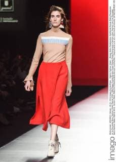 Madrid Fashion Week - Moises Nieto Modenschau Desfile de Moises Nieto Manemane en la Mercedes Benz Fashion Week Madrid 2016. 588 Diego Puerta Cordon Press Moises Nieto Manemane s fashion show framed into the Mercedes Benz Fashion Week Madrid 2016. Cordon Press  DiegoxPuerta