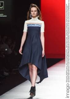 Madrid Fashion Week - Moises Nieto Modenschau Desfile de Moises Nieto Manemane en la Mercedes Benz Fashion Week Madrid 2016. 588 Diego Puerta Cordon Press Moises Nieto Manemane s fashion show framed into the Mercedes Benz Fashion Week Madrid 2016. Cordon Press  DiegoxPuerta
