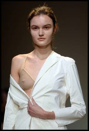 . 20 02 2016. London, United Kingdom. Barbara Casasola show at London Fashion Week A W 2016-Day Two. The Barbara Casasola Autumn Winter 2016, collection on day 2 of London Fashion Week.  xAndrewxParsonsx xi-Imagesx IIM-12009-0026