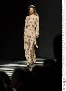 Madrid Fashion Week - Ailanto Modenschau A models takes to the catwalk wearing a creation of the Autumn Winter 2016-17 collection by Ailanto, during the third day of the Mercedes-Benz Fashion Week Madrid, at Ifema exhibition site in Madrid, Spain, 20 February 2016. MBFWM runs from 18 until 23 February 2016. Mercedes-Benz Fashion Week Madrid !ACHTUNG: NUR REDAKTIONELLE NUTZUNG!  GRA362 20160220-635915721576657299