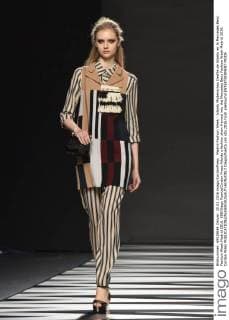 Madrid Fashion Week - Ailanto Modenschau Desfile de Ailanto en la Mercedes Benz Fashion Week Madrid 2016. 588 Diego Puerta Cordon Press Ailanto s fashion show framed into the Mercedes Benz Fashion Week Madrid 2016. Cordon Press  DiegoxPuerta
