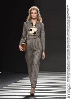 Madrid Fashion Week - Ailanto Modenschau Desfile de Ailanto en la Mercedes Benz Fashion Week Madrid 2016. 588 Diego Puerta Cordon Press Ailanto s fashion show framed into the Mercedes Benz Fashion Week Madrid 2016. Cordon Press  DiegoxPuerta