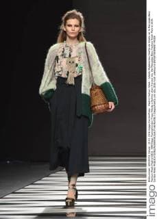 Madrid Fashion Week - Ailanto Modenschau Desfile de Ailanto en la Mercedes Benz Fashion Week Madrid 2016. 588 Diego Puerta Cordon Press Ailanto s fashion show framed into the Mercedes Benz Fashion Week Madrid 2016. Cordon Press  DiegoxPuerta