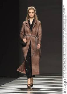 Madrid Fashion Week - Ailanto Modenschau Desfile de Ailanto en la Mercedes Benz Fashion Week Madrid 2016. 588 Diego Puerta Cordon Press Ailanto s fashion show framed into the Mercedes Benz Fashion Week Madrid 2016. Cordon Press  DiegoxPuerta