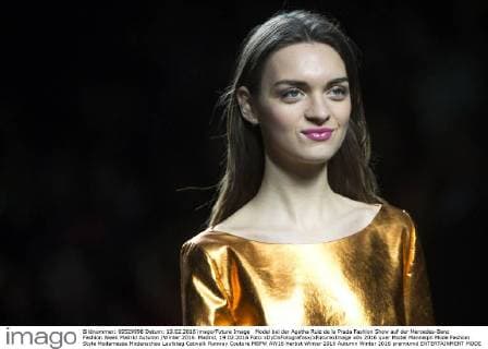 Model bei der Agatha Ruiz de la Prada Fashion Show auf der Mercedes-Benz Fashion Week Madrid Autumn Winter 2016. Madrid, 19.02.2016 Foto:xDyDxFotografosx xFuturexImage