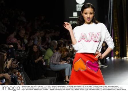Model bei der Agatha Ruiz de la Prada Fashion Show auf der Mercedes-Benz Fashion Week Madrid Autumn Winter 2016. Madrid, 19.02.2016 Foto:xDyDxFotografosx xFuturexImage