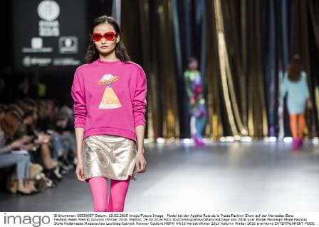 Model bei der Agatha Ruiz de la Prada Fashion Show auf der Mercedes-Benz Fashion Week Madrid Autumn Winter 2016. Madrid, 19.02.2016 Foto:xDyDxFotografosx xFuturexImage