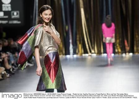 Model bei der Agatha Ruiz de la Prada Fashion Show auf der Mercedes-Benz Fashion Week Madrid Autumn Winter 2016. Madrid, 19.02.2016 Foto:xDyDxFotografosx xFuturexImage
