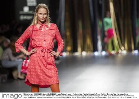 Model bei der Agatha Ruiz de la Prada Fashion Show auf der Mercedes-Benz Fashion Week Madrid Autumn Winter 2016. Madrid, 19.02.2016 Foto:xDyDxFotografosx xFuturexImage