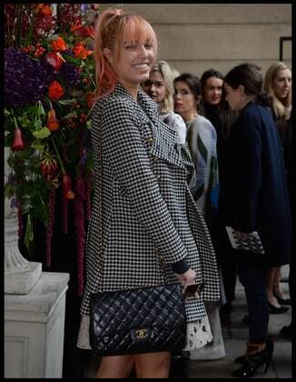 . 20 02 2016. London, United Kingdom. Julien Macdonald show at London Fashion Week A W 2016-Day Two. Amber Le Bon arrives for Julien Macdonald s collection on day 2 of London Fashion Week.  xAndrewxParsonsx xi-Imagesx IIM-12012-0067