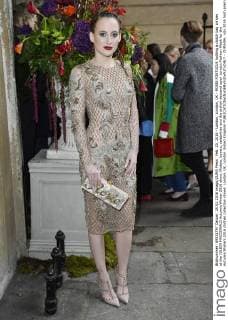 Feb. 20, 2016 - London, London, UK - ROSIE FOSTUCUE holding a clutch bag arrives at the JULIEN MACDONALD Autumn Winter 2016 show. Models, buyers, celebrities and the stylish descend upon London Fashion Week for the Autumn Winters 2016 clothes collection shows. London, UK. London United Kingdom  - ZUMAl94_