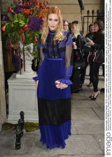 Feb. 20, 2016 - London, London, UK - ASHLEY JAMES arrives at the JULIEN MACDONALD Autumn Winter 2016 show. Models, buyers, celebrities and the stylish descend upon London Fashion Week for the Autumn Winters 2016 clothes collection shows. London, UK. London United Kingdom  - ZUMAl94_