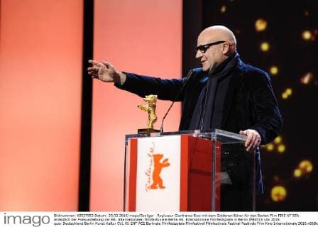 Regisseur Gianfranco Rosi mit dem Goldenen Bären für den Besten Film FIRE AT SEA anlässlich der Preisverleihung der 66. Internationalen Filmfestspiele Berlin 66. Internationale Filmfestspiele in Berlin IFB2016