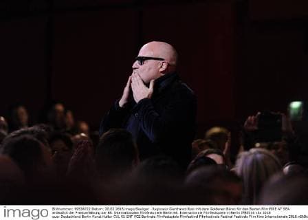 Regisseur Gianfranco Rosi mit dem Goldenen Bären für den Besten Film FIRE AT SEA anlässlich der Preisverleihung der 66. Internationalen Filmfestspiele Berlin 66. Internationale Filmfestspiele in Berlin IFB2016