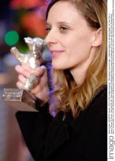 Mia Hansen-Love mit dem _Silbernen Bären für die beste Regie_ für den Film -L avenir Things To Come- während der 66. Internationalen Filmfestspiele Berlin snapshot-photography K.M.Krause