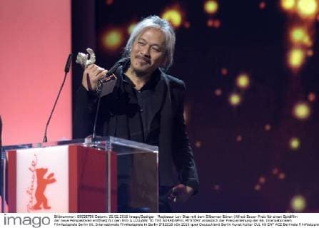Regisseur Lav Diaz mit dem Silbernen Bären (Alfred-Bauer-Preis für einen Spielfilm der neue Perspektiven eröffnet) für den Film A LULLABY TO THE SORROWFUL MYSTERY anlässlich der Preisverleihung der 66. Internationalen Filmfestspiele Berlin 66. Internationale Filmfestspiele in Berlin IFB2016