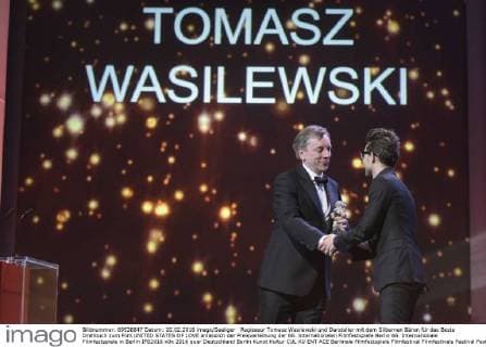 Regisseur Tomasz Wasilewski und Darsteller mit dem Silbernen Bären für das Beste Drehbuch zum Film UNITED STATES OF LOVE anlässlich der Preisverleihung der 66. Internationalen Filmfestspiele Berlin 66. Internationale Filmfestspiele in Berlin IFB2016
