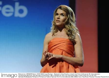 Moderatorin Anke Engelke anlässlich der Preisverleihung der 66. Internationalen Filmfestspiele Berlin 66. Internationale Filmfestspiele in Berlin IFB2016