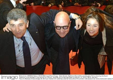 Pietro Bartolo, Gianfranco Rosi and his granddaughter Emma attending the Award Ceremony of the 66th Berlin International Film Festival Berlinale 2016 at Berlinale Palast on February 20, 2016 in Berlin, Germany. Foto:xC.xNiehausx xFuturexImage