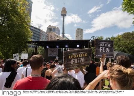 Feb. 21, 2016 - Sydney, NSW, Australia - Protesters gathered in Hyde park to listen speeches. DJ s and Bands. Sydney Australia - ZUMAp133