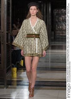 Feb. 21, 2016 - London, Covent Garden, United Kingdom - Model walks down the catwalk wearing Zaheer Abbas s Autumn Winter 2016 collection. London United Kingdom - ZUMAp133