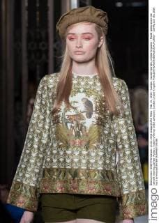 Feb. 21, 2016 - London, Covent Garden, United Kingdom - Model walks down the catwalk wearing Zaheer Abbas s Autumn Winter 2016 collection. London United Kingdom - ZUMAp133