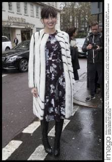 . 22 02 2016. London, United Kingdom. Daisy Lowe arriving at the Erdem show at London Fashion Week A W 16-Day four.  xStephenxLockx xi-Imagesx IIM-12032-0010