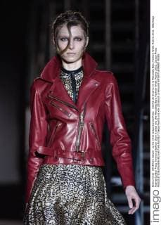 Desfile de Alvarno en la Mercedes Benz Fashion Week Madrid 2016. 588 Diego Puerta Cordon Press Alvarno s fashion show framed into the Mercedes Benz Fashion Week Madrid 2016. Cordon Press  DiegoxPuerta