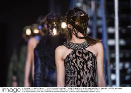 Desfile de Alvarno en la Mercedes Benz Fashion Week Madrid 2016. 588 Diego Puerta Cordon Press Alvarno s fashion show framed into the Mercedes Benz Fashion Week Madrid 2016. Cordon Press  DiegoxPuerta
