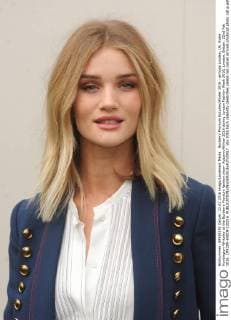 Burberry Prorsum Autumn Winter 2016 - arrivals London, UK. Rosie Huntington-Whiteley at the Burberry Prorsum fashion show- Autumn Winter 2016 during London Fashion Week 2016, London, Britain. 22nd Feb 2016. LMK200-60019-220216 