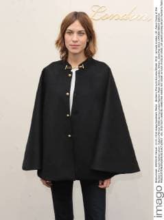 Burberry Prorsum Autumn Winter 2016 - arrivals London, UK. Alexa Chung at the Burberry Prorsum fashion show- Autumn Winter 2016 during London Fashion Week 2016, London, Britain. 22nd Feb 2016. LMK200-60019-220216 