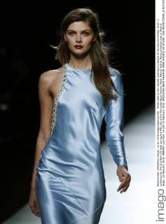 Model take to the catwalk wearing a creation of the Autumn Winter 2016-17 collection by The 2nd Skin CO label during the fifth day of the Mercedes-Benz Fashion Week Madrid held at Ifema exhibition site in Madrid, Spain, 22 February 2016. MBFWM runs from 18 until 23 February 2016. MERCEDES-BENZ FASHION WEEK MADRID !ACHTUNG: NUR REDAKTIONELLE NUTZUNG!  20160222-635917619124452123
