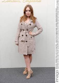 English fashion and beauty blogger Tanya Burr attending the Burberry Prorsum Womenswear A W 2016 on West Albert Lawn in Kensington Gardens, London. FEBRUARY 22nd 2016  PTYx16459