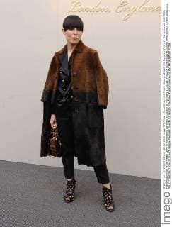 Swedish actress Noomi Rapace attends the Burberry Prorsum Womenswear A W 2016 Fashion Show on West Albert Lawn in Kensington Gardens in London on February 22, 2016.  LON20160222211 PAULxTREADWAY